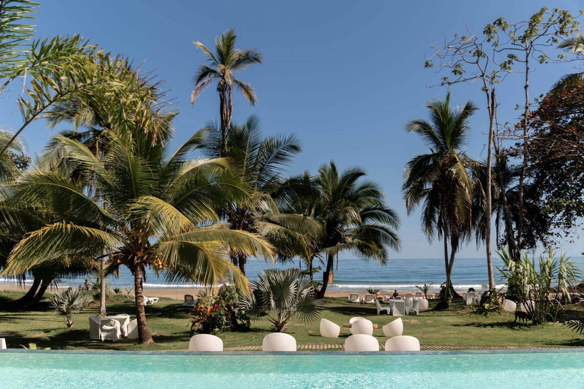 Le Cameleon Boutique Hotel Puerto Viejo de Talamanca Bagian luar foto